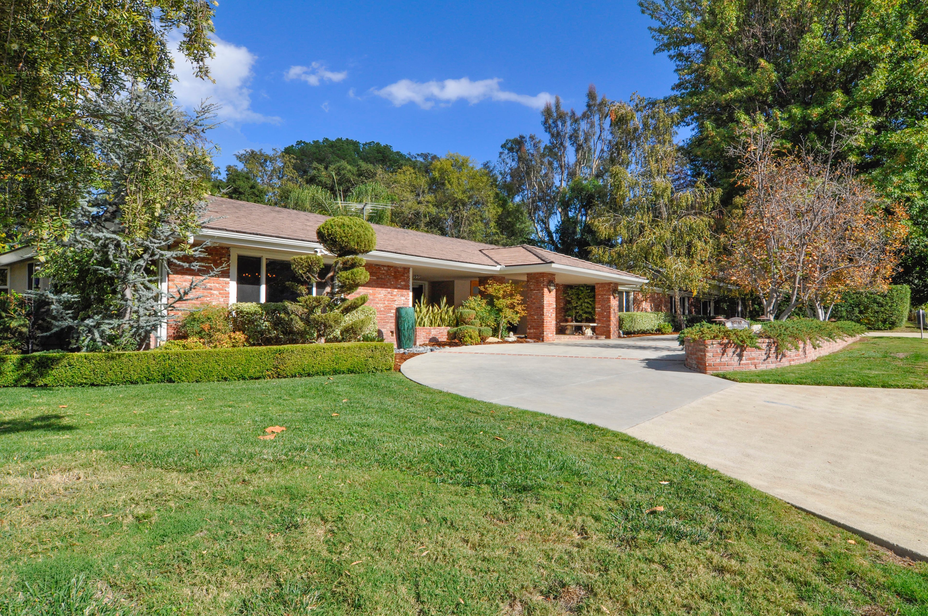 Home on Arundel Place in Woodland Hills