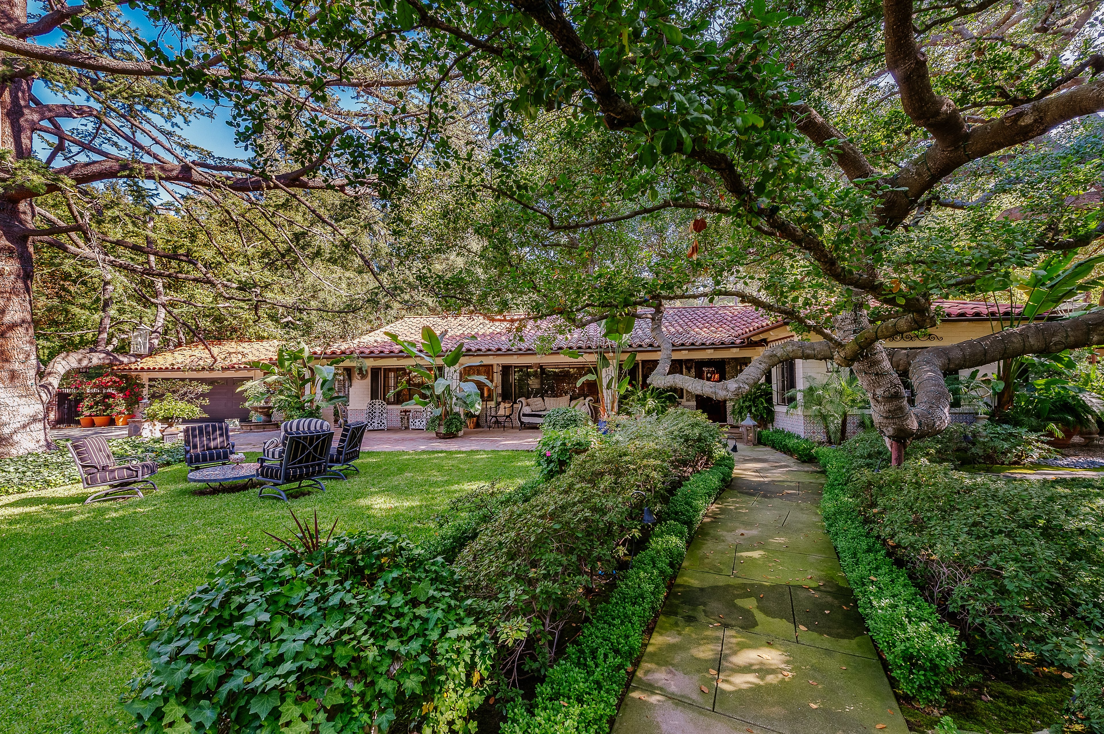 Estate on Fryman Road in Fryman Estates, Studio City